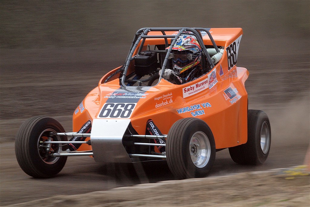 Den regerende danske mester i 650 ccm.: Dennis Munch havde ikke konkurrenceheldet med sig i DM-premieren.
(Foto: Åge Keseler Kirketerp)